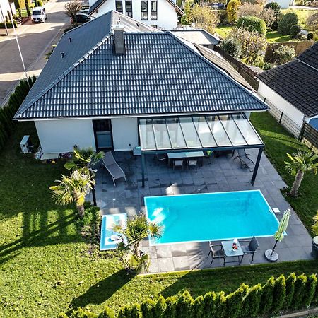 Grosszuegige Unterkunft Mit Terrasse Oberbrechen 外观 照片