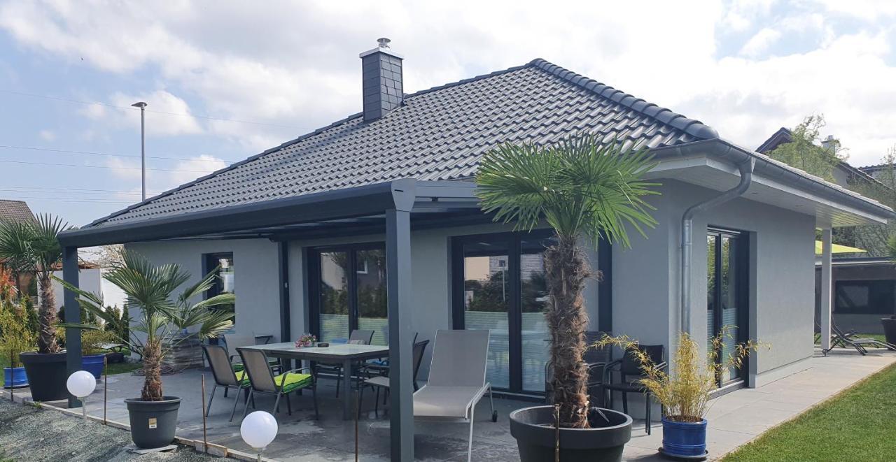 Grosszuegige Unterkunft Mit Terrasse Oberbrechen 外观 照片