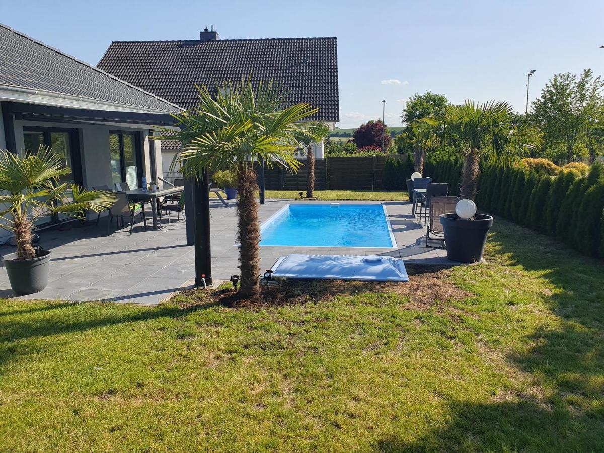 Grosszuegige Unterkunft Mit Terrasse Oberbrechen 外观 照片