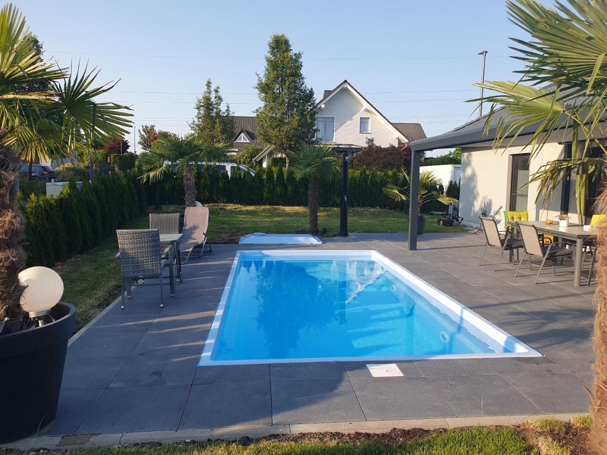 Grosszuegige Unterkunft Mit Terrasse Oberbrechen 外观 照片