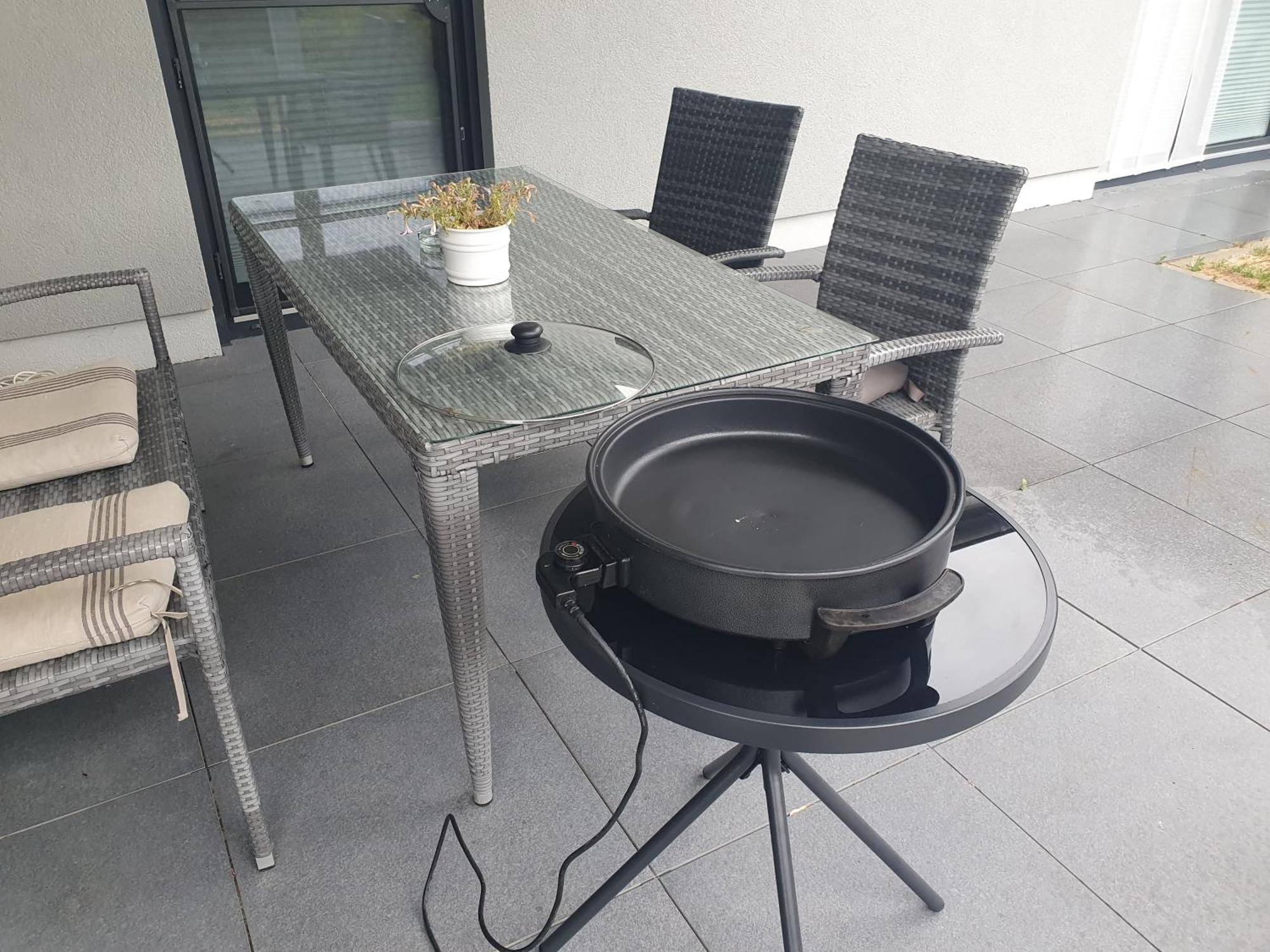 Grosszuegige Unterkunft Mit Terrasse Oberbrechen 外观 照片
